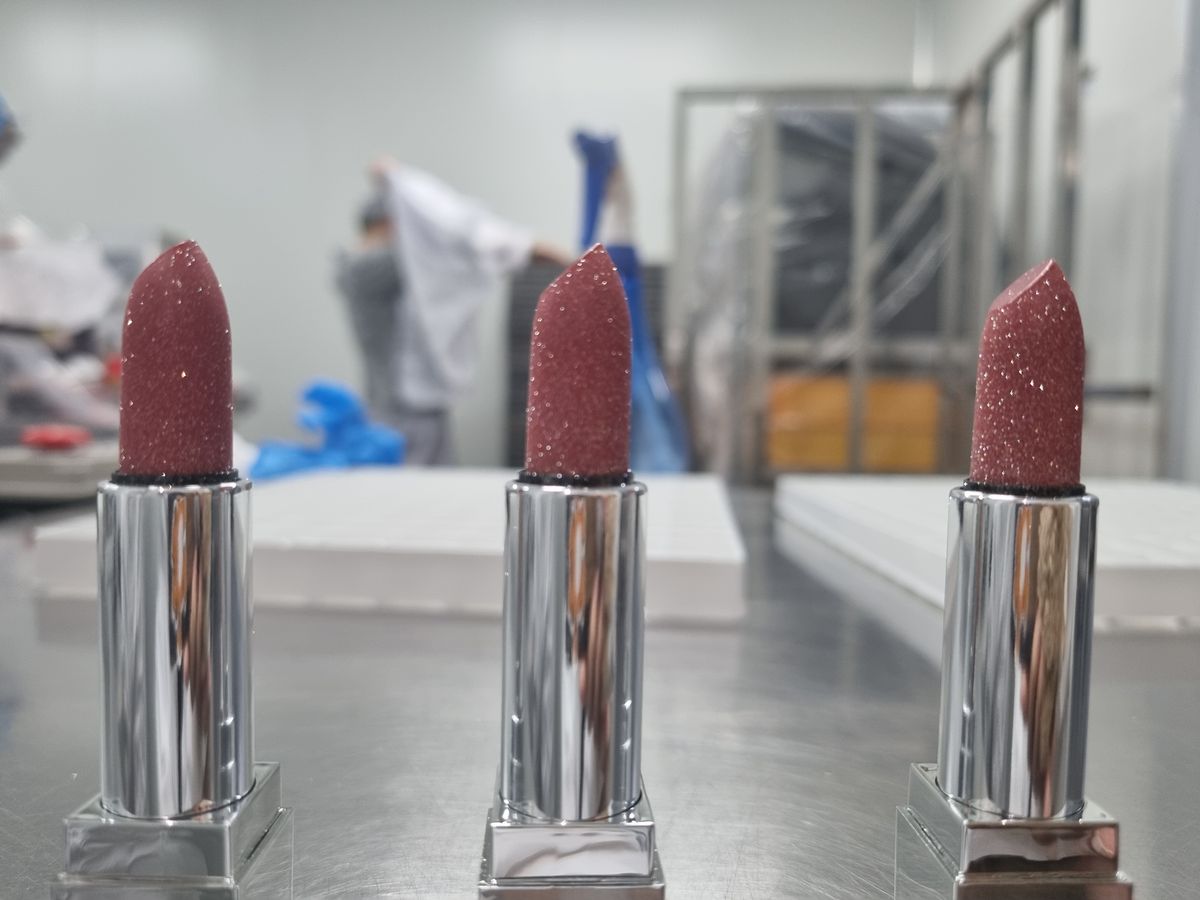 Behindthescenes of the Diamond Cherry Balmshell